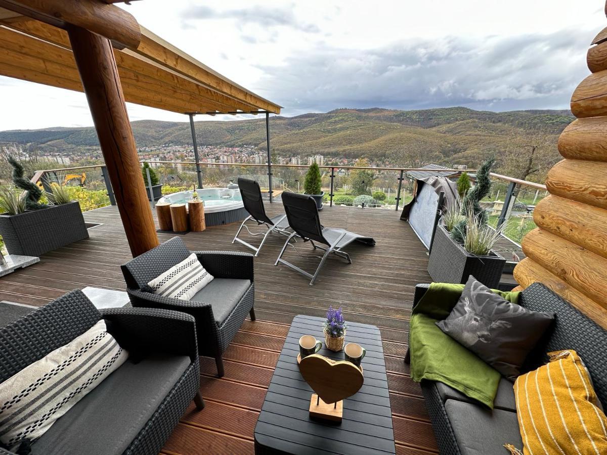 Roenk Relax Apartment Miskolc Ngoại thất bức ảnh