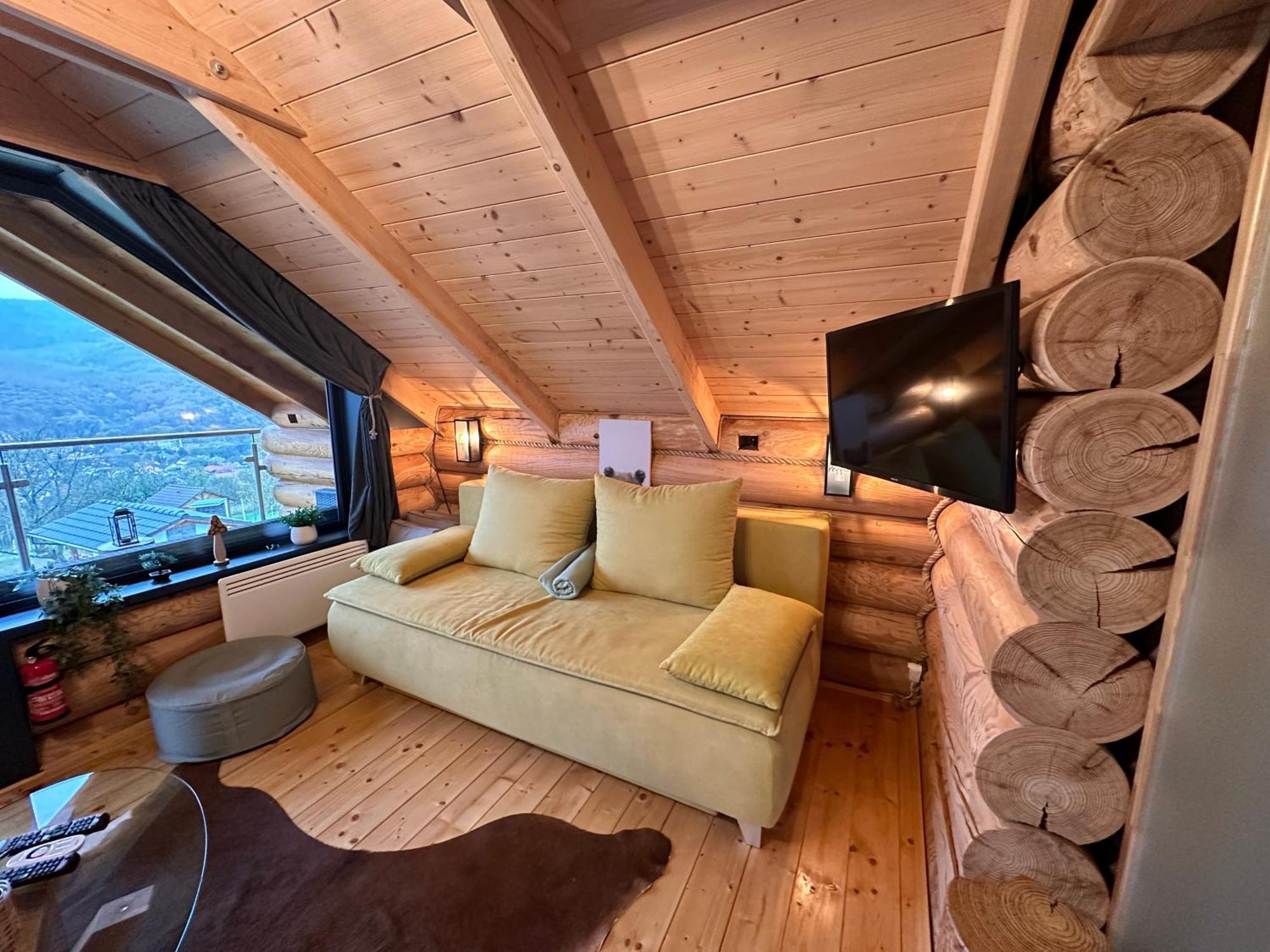Roenk Relax Apartment Miskolc Ngoại thất bức ảnh